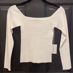 Good American off the shoulder top